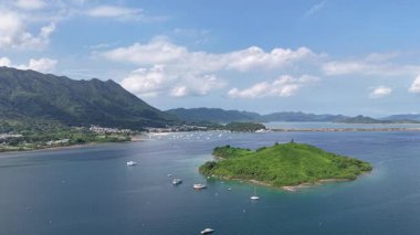 7 Haziran 2025 'te Plover Cove Hong Kong kırsalındaki serin su deposu manzarası