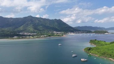 7 Haziran 2025 'te Plover Cove Hong Kong kırsalındaki serin su deposu manzarası