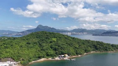 Ma Shi Chau 'nun Rock Adası manzarası, 7 Haziran 2025