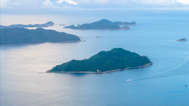 Bir Liman Barınağı, Hong Kong Sahil Mücevheri.