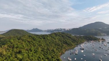 Ma Lam Wat 'ın sakin kırsal manzarası Yeşillik ile 4 Temmuz 2025