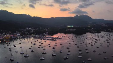 Hebe Haven 'daki Twilight Harbor Sahnesi Sai Kung Hong Kong 4 Temmuz 2025