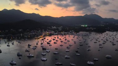 Hebe Haven 'daki Twilight Harbor Sahnesi Sai Kung Hong Kong 4 Temmuz 2025