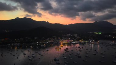 Hebe Haven 'daki Twilight Harbor Sahnesi Sai Kung Hong Kong 4 Temmuz 2025