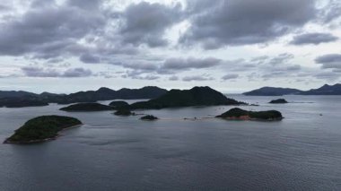 Sakin Liman Barınağı Tekneler ve Mavi Gök ile 5 Temmuz 2025