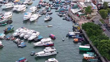Huzurlu Sai Kung Tayfun Sığınağı 5 Temmuz 2025, Sunset with Boats