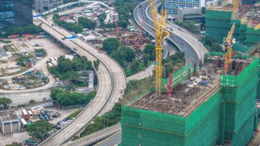 Gökdelenleri, Yapı Turnalarını ve Kentsel Gelişimi Göster