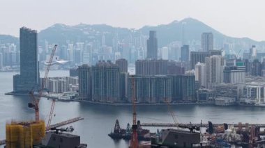 Şehir Rıhtımı 6 Temmuz 2025 ile Hong Hom Körfezi Manzarası