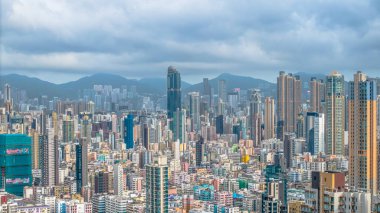 Eski ve yeni mimari karşıtlık yoluyla kentsel dönüşüm