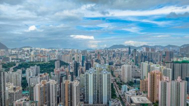 Eski ve yeni mimari karşıtlık yoluyla kentsel dönüşüm