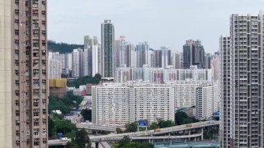 Renkli Choi Hung Konutları Kuleler Manzarası, 19 Temmuz 2025