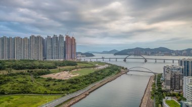 Tseung Kwan O, Hong Kong 'da Sahilde gezinti
