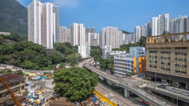 Ngau Chi Wan bölgesinde Hong Kong yolu yoğun.