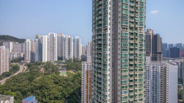 Ngau Chi Wan bölgesinde Hong Kong yolu yoğun.