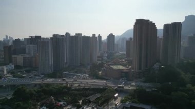 Lung Cheung Yolunda Şehir Trafiği, Kowloon, Hong Kong 26 Temmuz 2025