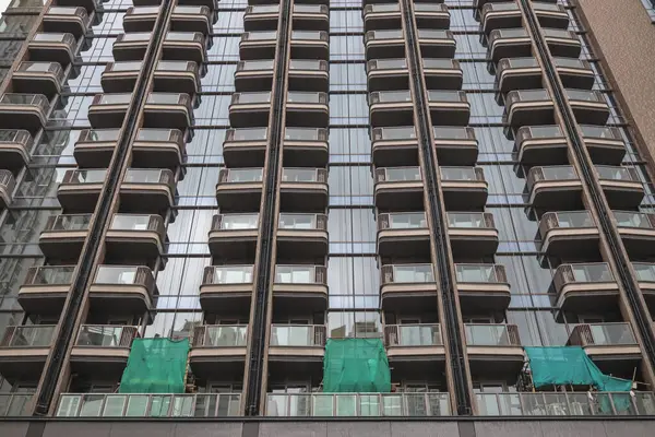 Bahçeden esinlenilmiş modern şehir mimari yaşam tarzı kulesi