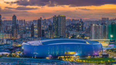 Alacakaranlık vakti Kai Tak Stadyumu 'nun havasını bozuyor