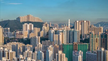 Tsuen Wan 'ın ticari ve ikametgah bölgesinde.