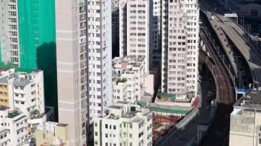 Ngau Tau Kok bölgesinde şehir yaşam tarzı ve binalar, 10 Ağustos 2025