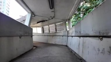 Hong Kong 'daki binaları birbirine bağlayan yaya köprüsü 9 Ağustos 2025