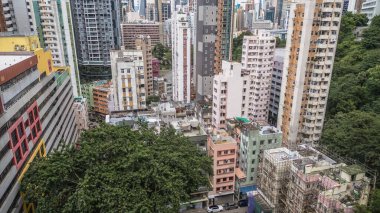 Wan Chai bölgesinde geleneksel Hong Kong mimarisi