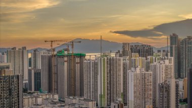 Cheung Sha Wan Bölgesindeki Şehir Hayatı ve Mimarlığı