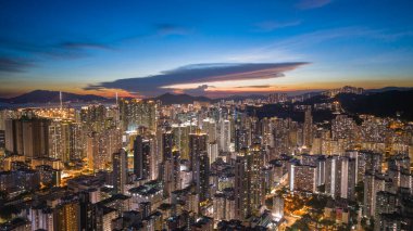 Cheung Sha Wan Bölgesindeki Şehir Hayatı ve Mimarlığı