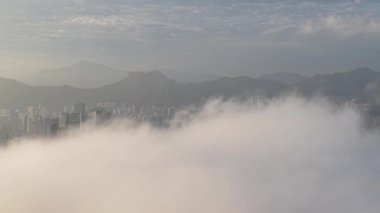 Kowloon Vibrant Hong Kong 'un Şehir Kalbi Skyline Manzaralı 2 Mart 2025