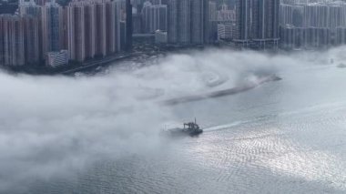 Lei Yue Mun Kıyı Balıkçılık Köyü Manzaralı, 2 Mart 2025