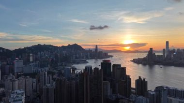 Iconic Victoria Harbour Skyline, Hong Kong Alacakaranlık, 31 Ağustos 2025