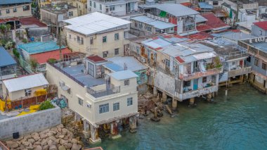 Kıyı köyleri gelenek ve kentsel karşıtlığı harmanlıyor