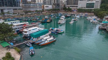 Lei Yue Mun yakınlarındaki tekneler için korunan liman.