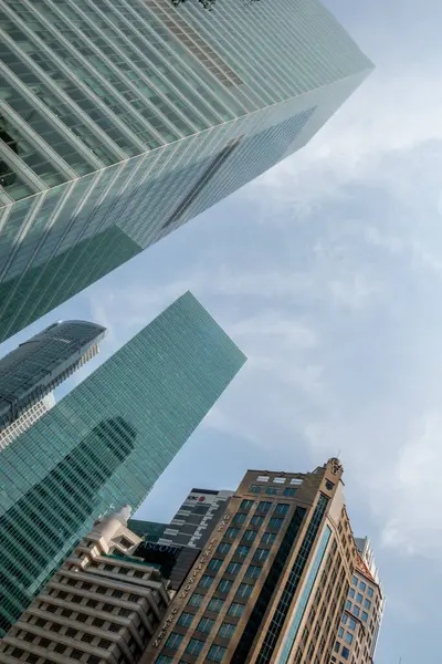 シンガポールのダウンタウンの金融街の高層ビル — ストック写真