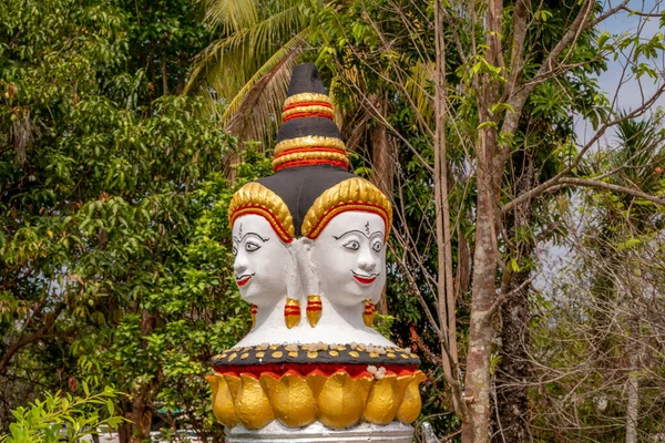 Estatua Colorida Templo Budista Wat Hosian Voravihane Luang Prabang Laos —  Fotos de Stock