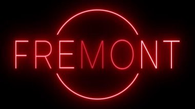 FREMONT için siyah bir arkaplan üzerinde parlayan yanıp sönen kırmızı retro tarzı neon tabela