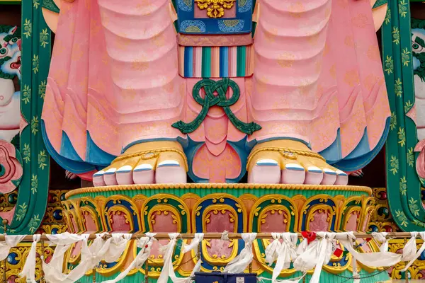 Groot Kleurrijk Boeddhabeeld Bij Het Historische Diskit Boeddhistische Klooster Nubra Stockfoto