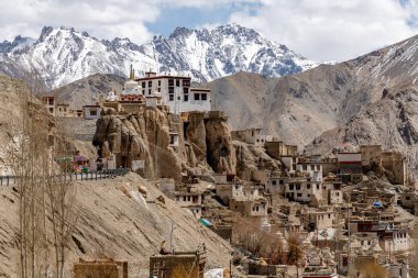 Kuzey Hindistan 'ın Ladakh bölgesinde tarihi Lamayuru Budist Manastırı