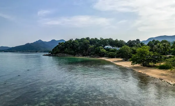 タイのコチャン島の西海岸の海岸を眺める ストック画像