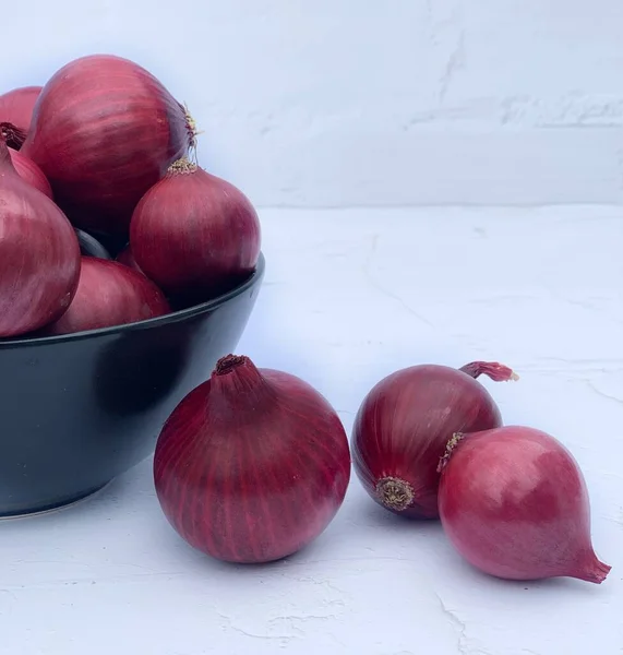 Kırmızı soğan yakın plan arkaplanı.