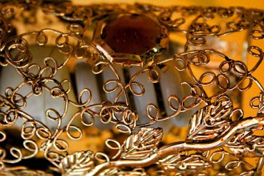 Bokeh efektli metal dekoratif avize ögesi