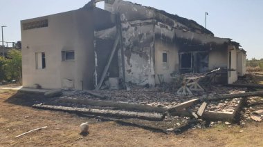 BE'ERI (BEERI), ISRAEL. 22 Ekim 2023. Hamas 'ın 7 Ekim' de İsrail 'in Gazze sınırındaki Be' eri kentine düzenlediği terörist saldırısından sonra. En az 1200 kişinin ölümüne yol açtı. Düzenleyici resim.