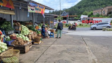 Asya 'daki geleneksel sokak pazarı