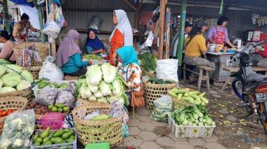 Asya 'daki geleneksel sebze pazarı