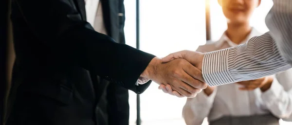 Businessmen Making Handshake His Partner Business Etiquette Congratulation Merger Acquisition — Stock Photo, Image