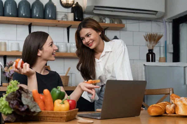 Girl Chef Helping Each Other Cook Healthy Food Salad Tasty — Stock Photo, Image