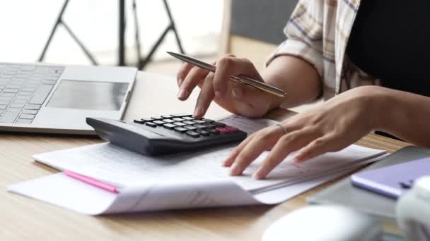 Close Hand Woman Using Calculator Calculate Checking Bills Taxes Bank — Stock Video