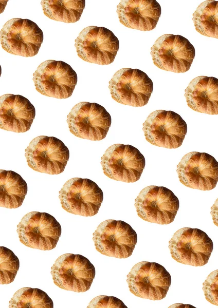 Muster Mit Frischem Croissant Auf Weißem Hintergrund — Stockfoto