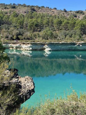 Laguna de la lengua in Lagunas de Ruidera, Castilla la la Mancha, İspanya