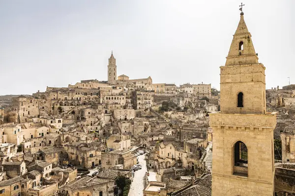 Belvedere di San Pietro Barisano 'dan Sassi di Matera' nın çarpıcı manzarası