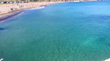 Cabo de Gata, Almera, İspanya 'daki Los Escullos' taki El Arco Sahili Manzarası